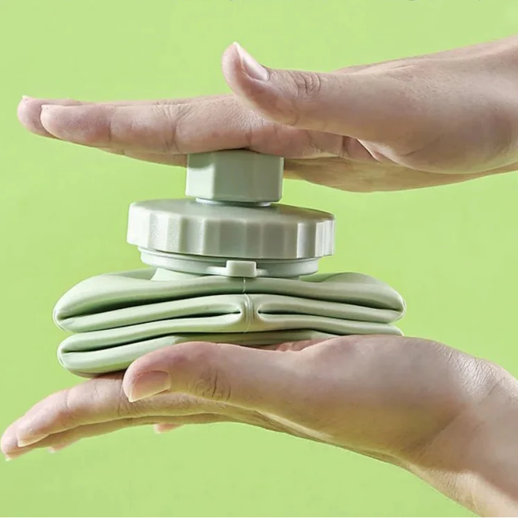 600ml Folding Silicone Water Bottle Built for Life on the Move