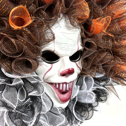 Haunted Clown Wreath – Scary Mesh Halloween Door Decoration