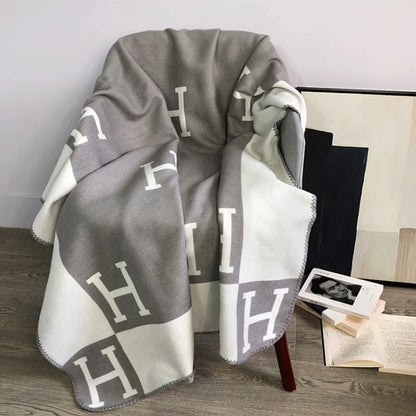 Chic Wool Cashmere Blanket - Isabelle
