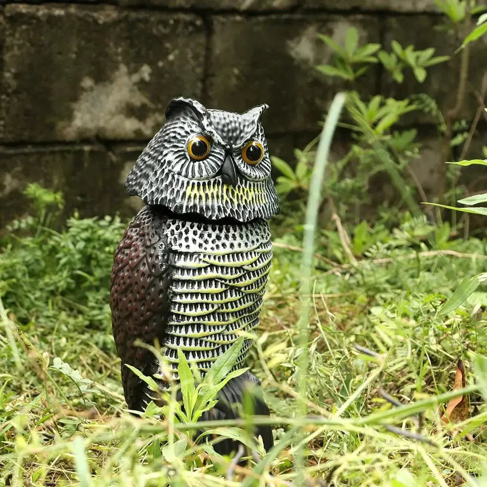 Realistic Fake Owl Decoy With Rotating Head For Pest Control