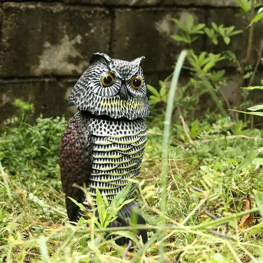 Realistic Fake Owl Decoy With Rotating Head For Pest Control